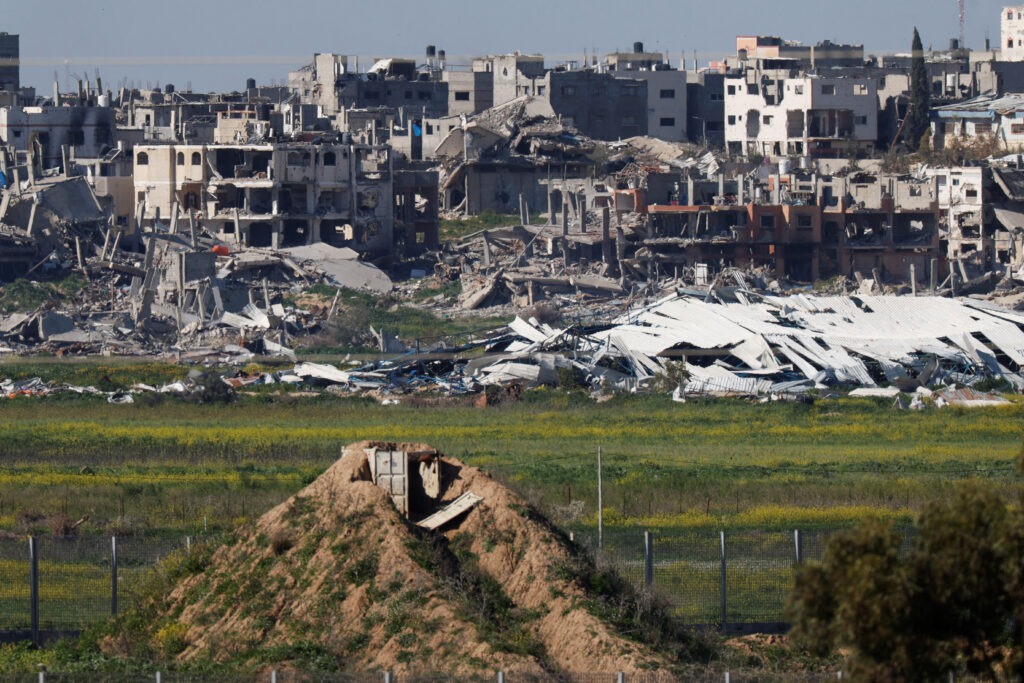 Aid distribution chaos in Gaza leading to a tragic loss of over 100 lives.