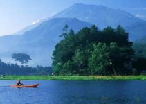 Rawa Pening: Keindahan Alam dan Legenda Mistis di Jawa Tengah