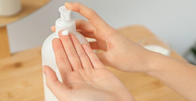Body Lotion Bisa Jadi Teman Setia Kulitmu? Inilah Manfaatnya yang Perlu Kamu Tahu!