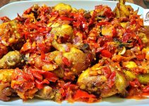 Ayam Balado Padang: Pedas Menggoda, Simpel Dibuat di Rumah
