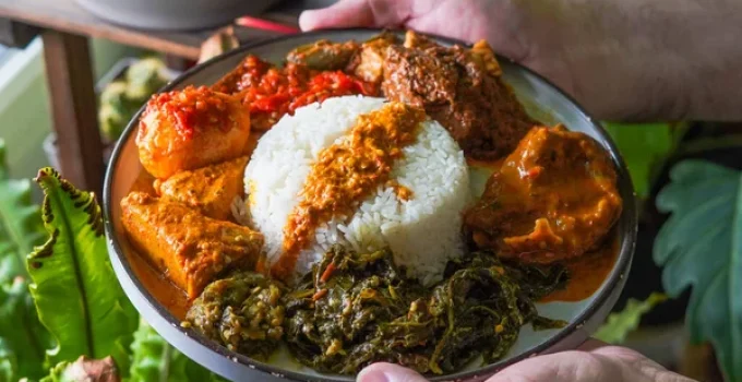 Nasi Padang: Sajian Legendaris Penuh Cita Rasa
