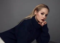 Zoya Berber: Aktris Berbakat Rusia yang Memikat Layar Kaca Zoya Berber: Aktris Berbakat Rusia yang Memikat Layar Kaca