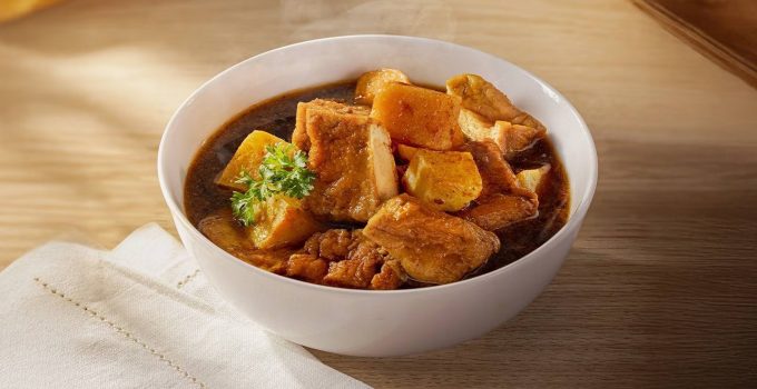 Semur Kentang yang Hangat, Cerita Rasa yang Selalu Dirindukan