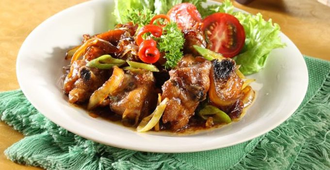Ayam Saus Tomat, Menu Rumahan Simpel yang Selalu Berhasil Bikin Nambah Nasi