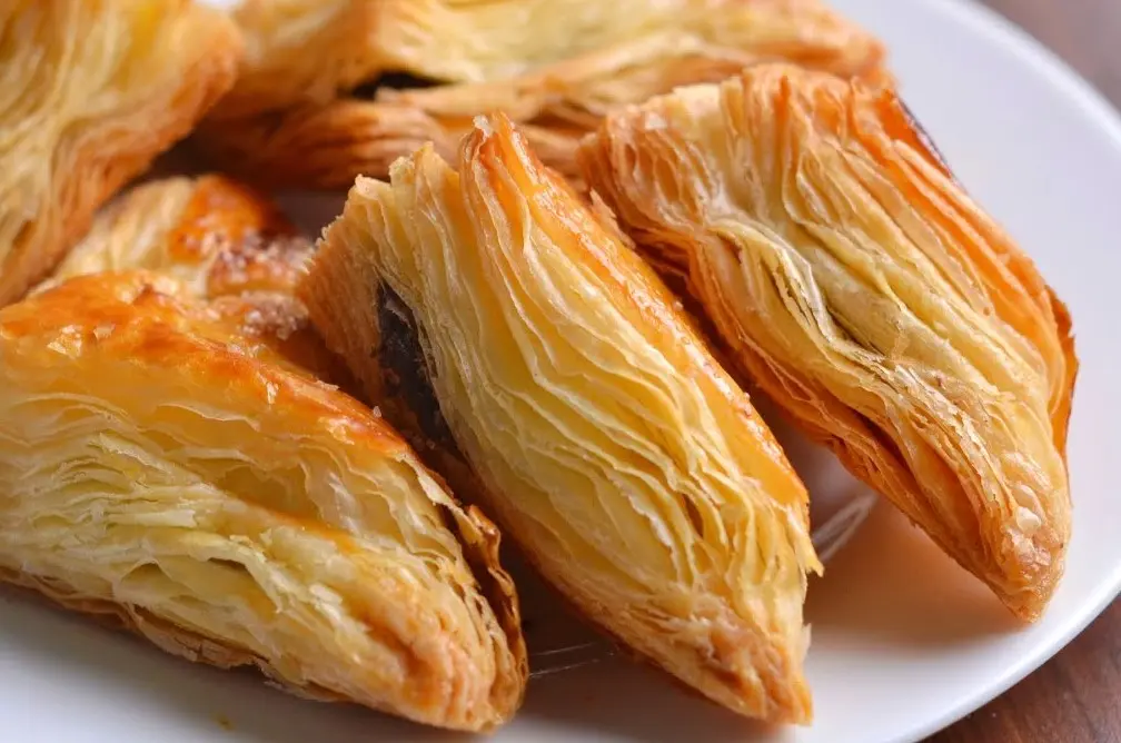 Pastry Berlapis